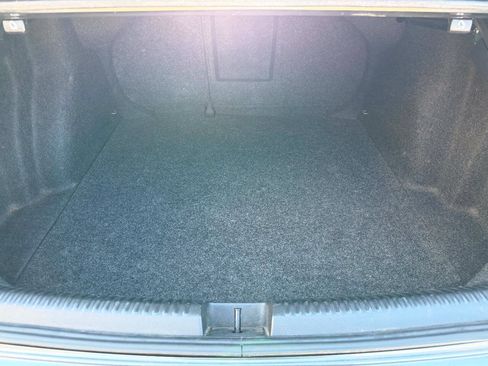 Used 2013 Volkswagen Jetta SE FWD image 13