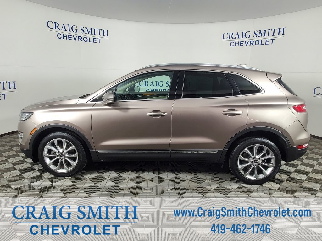 Used 2019 Lincoln MKC Select FWD image 2