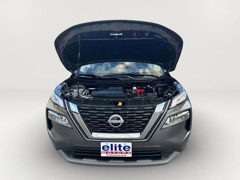 Used 2023 Nissan Rogue SV image 9