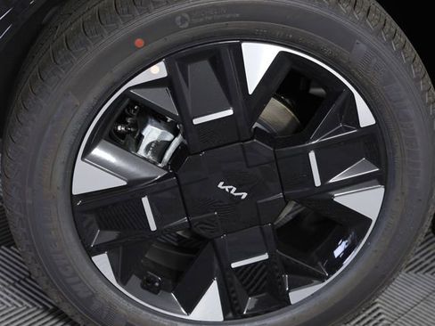New 2026 Kia Sportage SX FWD image 7