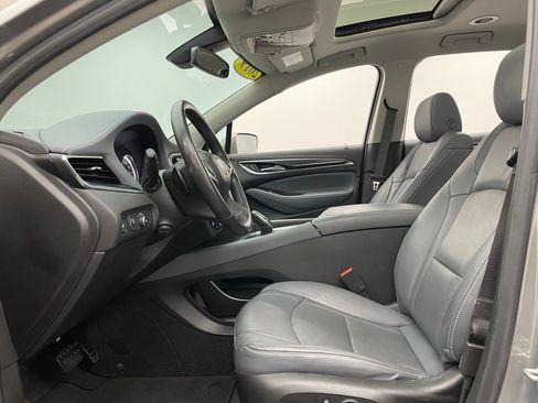 Used 2019 Buick Enclave Premium w/ Experience Buick Package FWD image 20