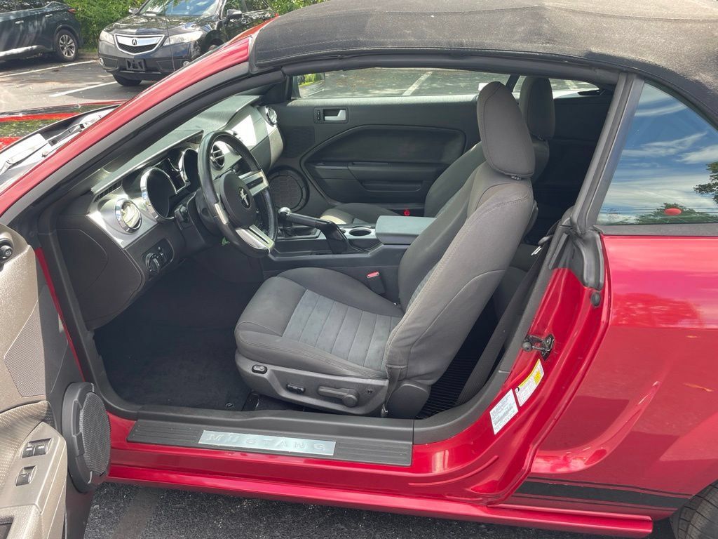 Used 2007 Ford Mustang GT RWD image 10