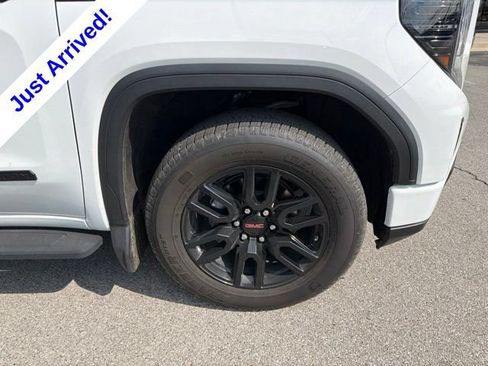 Used 2023 GMC Sierra 1500 Elevation AWD/4WD image 14