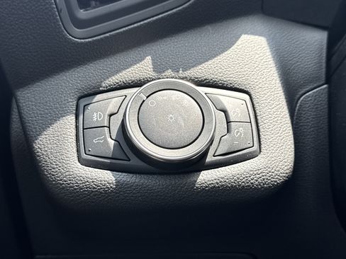 Used 2017 Ford Escape SE AWD/4WD image 7