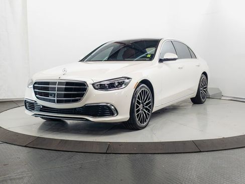 Certified 2023 Mercedes-Benz S 580 4MATIC Sedan image 3