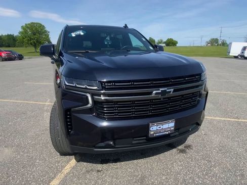 Certified 2022 Chevrolet Tahoe RST w/ Luxury Package AWD/4WD image 3