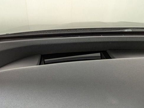 Used 2026 BMW iX xDrive60 w/ Premium Package image 9