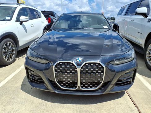 Used 2022 BMW 430i Coupe w/ M Sport Package RWD image 3
