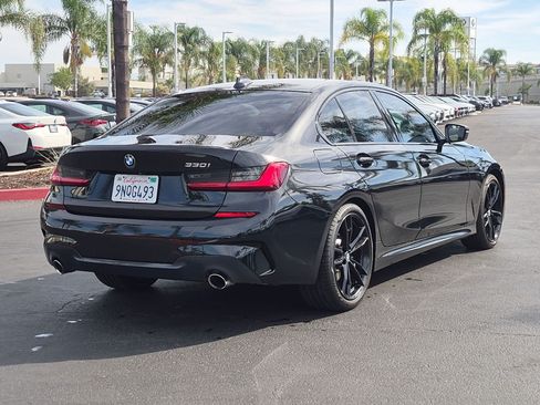 Used 2021 BMW 330i Sedan w/ M Sport Package RWD image 10