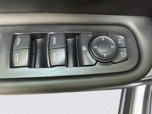 Used 2024 GMC Terrain SLE w/ Driver Convenience Package AWD/4WD image 21