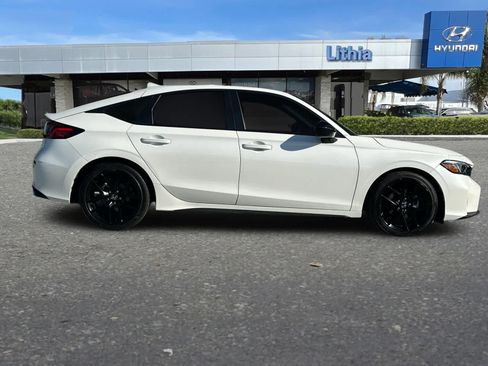 Used 2025 Honda Civic Sport image 10