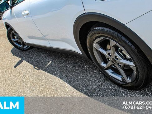 Used 2025 Kia K4 FWD image 15