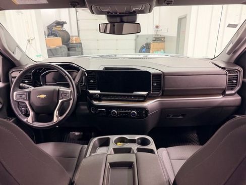 Used 2022 Chevrolet Silverado 1500 LT image 20