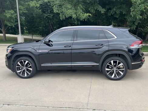 Certified 2024 Volkswagen Atlas Cross Sport SEL Premium R-Line AWD/4WD image 7