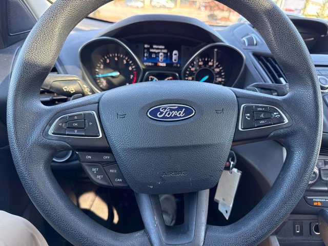 Used 2017 Ford Escape SE AWD/4WD image 16