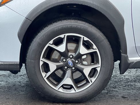 Used 2019 Subaru Crosstrek 2.0i w/ Eyesight System image 24