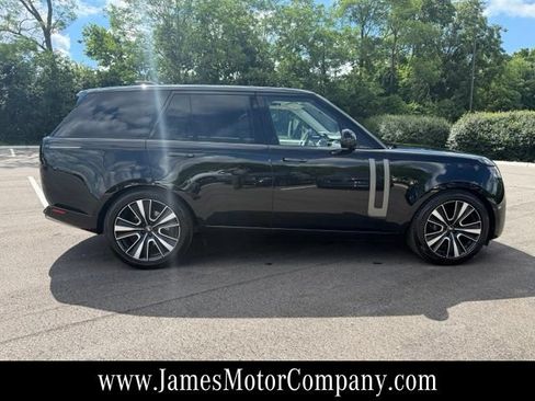 Used 2023 Land Rover Range Rover SE AWD/4WD image 4