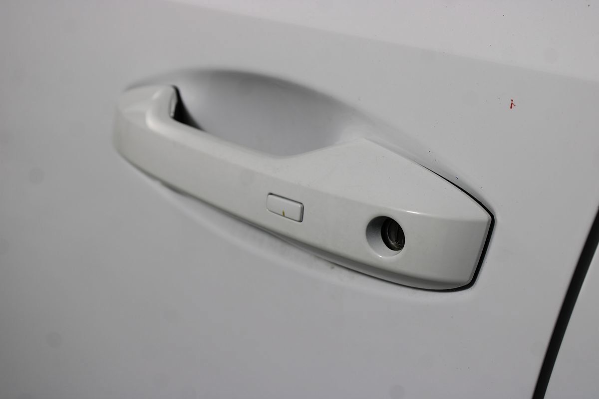 Used 2025 Nissan Kicks SV FWD image 31