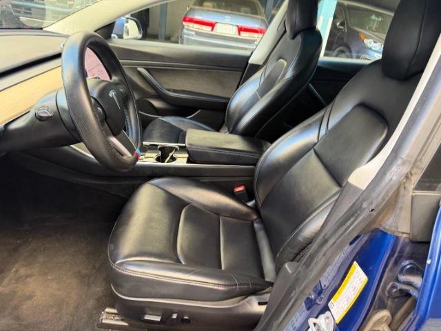 Used 2020 Tesla Model 3 Standard Range Plus RWD image 10