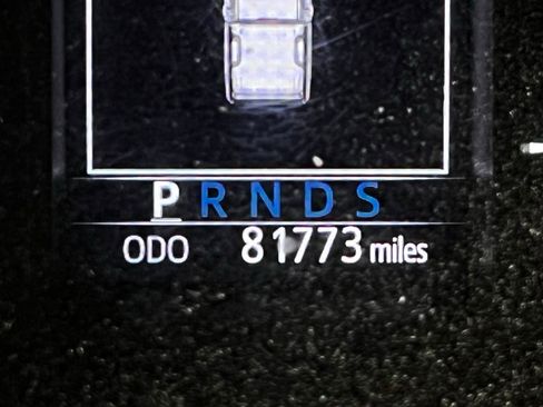 Used 2019 Toyota Tundra Platinum image 11