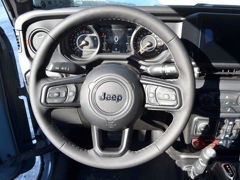 New 2026 Jeep Gladiator Rubicon image 16