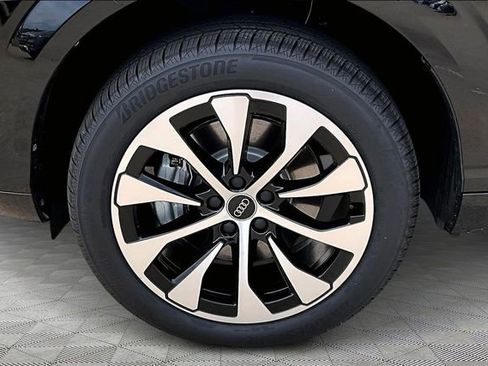 New 2026 Audi Q3 quattro 2.0T image 8