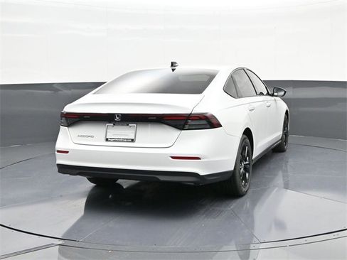 New 2025 Honda Accord SE image 10