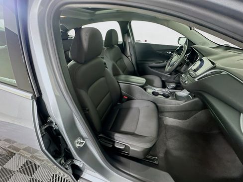 Used 2024 Chevrolet Malibu LT image 32