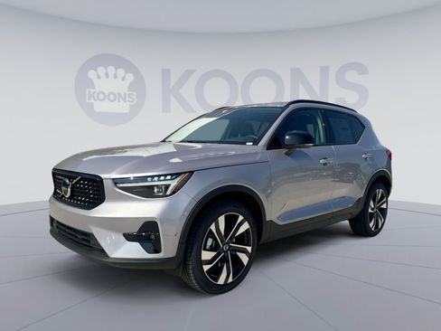 New 2026 Volvo XC40 B5 Ultra w/ Protection Package Premier AWD/4WD image 1