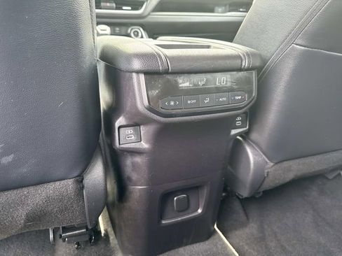 Used 2024 Toyota Grand Highlander AWD image 16