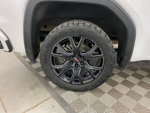 Used 2022 GMC Sierra 1500 Denali w/ Denali Premium Package image 10