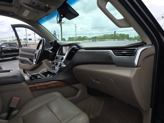 Used 2017 Chevrolet Suburban Premier AWD/4WD image 61