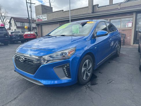 Used 2017 Hyundai Ioniq SEL image 2