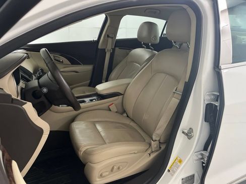 Used 2016 Buick LaCrosse Leather FWD image 18