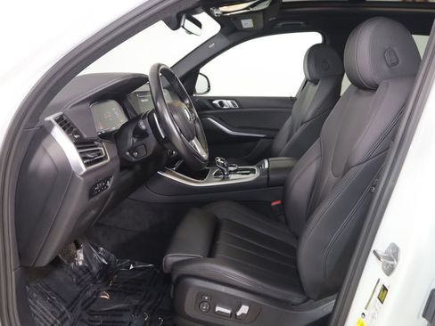 Used 2022 BMW X5 xDrive40i w/ Premium Package AWD/4WD image 13