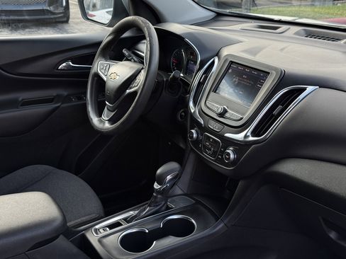 Used 2023 Chevrolet Equinox LT FWD image 14