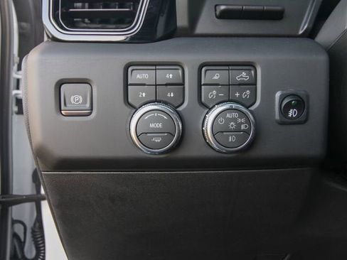 New 2026 GMC Sierra 1500 AT4 w/ AT4 Premium Package AWD/4WD image 22