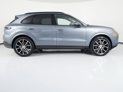 New 2026 Porsche Cayenne image 11