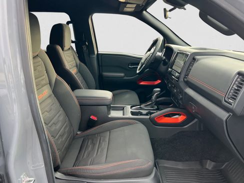 Certified 2024 Nissan Frontier PRO-4X w/ Technology Package image 15