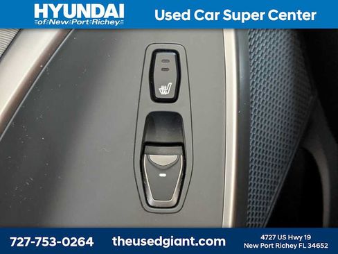 Used 2019 Hyundai Santa Fe XL FWD image 20