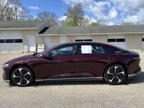 Used 2024 Lucid Air Touring AWD/4WD image 41