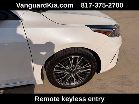 Used 2024 Kia Forte GT-Line w/ GT-Line Premium Package image 11