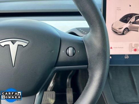 Used 2021 Tesla Model Y Long Range image 22