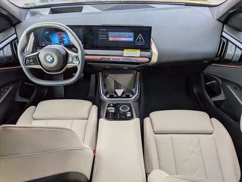 Used 2025 BMW X3 xDrive30i w/ Premium Package image 17