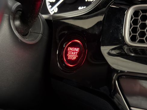 Certified 2025 Honda Civic Sport image 18