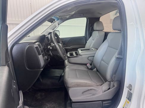 Used 2018 Chevrolet Silverado 1500 W/T RWD image 9