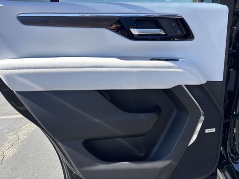 New 2026 Chevrolet Tahoe Premier image 21