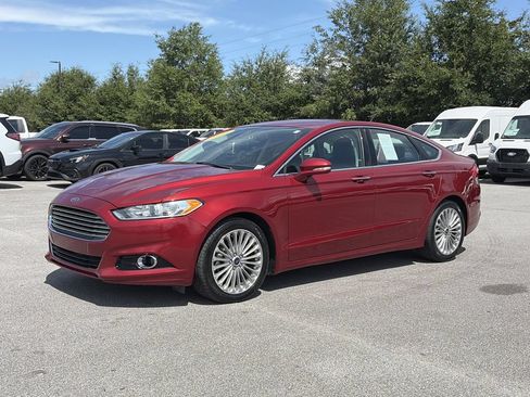 Used 2016 Ford Fusion Titanium FWD image 2
