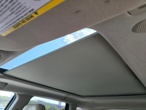 Used 2018 Jeep Grand Cherokee Limited w/ Luxury Group II image 23