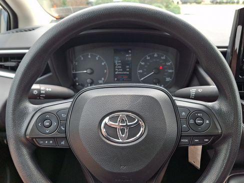 Used 2024 Toyota Corolla LE FWD image 18
